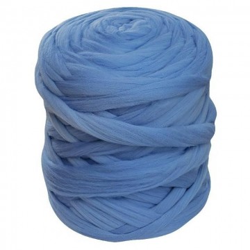 Zachte merino lontwol licht blauw.
