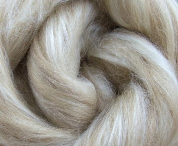 Fawn alpaca tussah zijde blend
