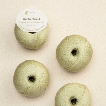 Arctic Pearl Pistachio garen detail – vegan Fingering Lyocell Seacell