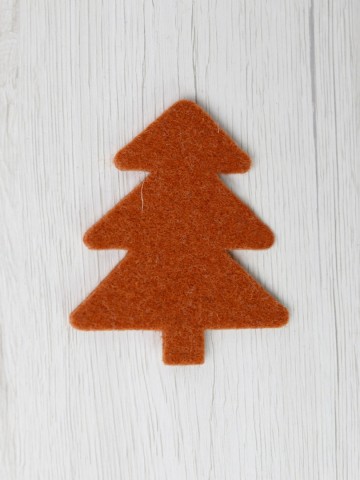 Vilten kerstboom Cinnamon – 3 mm wolvilt