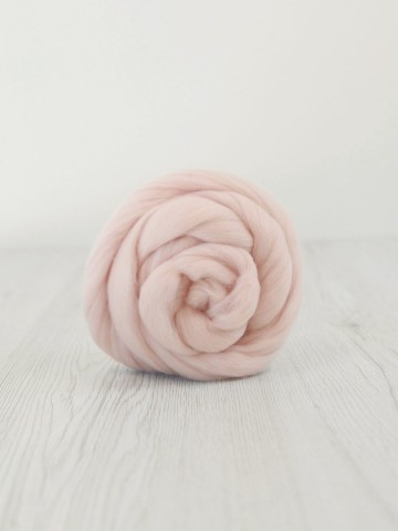 Extra fijne merino lontwol poeder roze