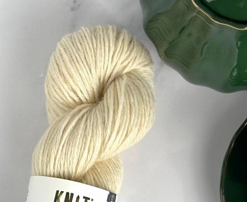 Ongeverfd Brits wolgaren van het Wensleydale schaap