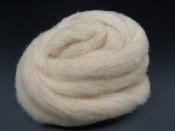 Fawn corriedale kaardvlies in lont