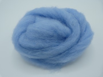 Corriedale kaardvlies in lont licht blauw