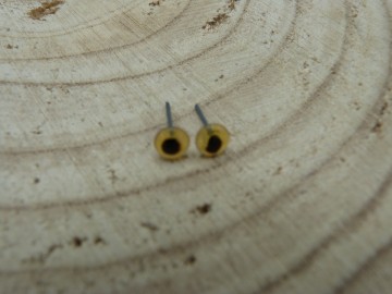 licht bruin oogje 5 millimeter