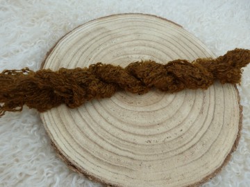 Caramel bruin kleurig  Poppenhaar