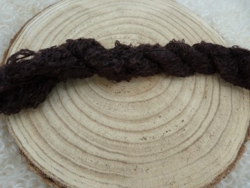 Koffiebruin kleurig  Poppenhaar