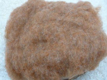 Mix van Maoriwol en Bergschaap oranje-bruin gemêleerd