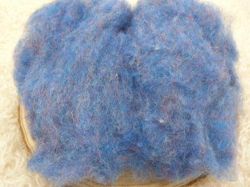 Mix van Maoriwol en Bergschaap blauw gemêleerd