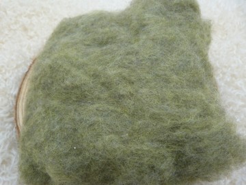 Mix van Maoriwol en Bergschaap mosgroen gemêleerd