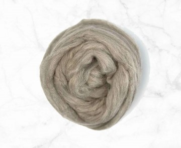 Natuurlijke grijze Polwarth lontwol 22-23 micron