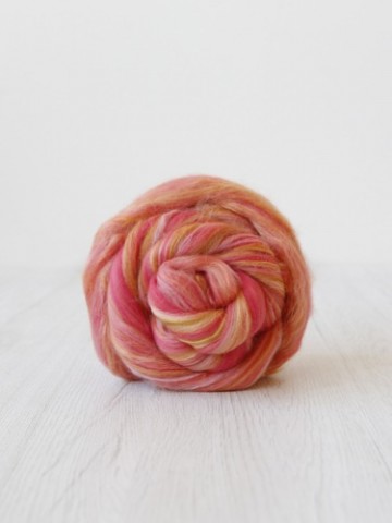 Extra fijne merino lontwol melange – Rosy Maple Moth
