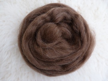 Natuurlijke licht bruine IJslandse lontwol