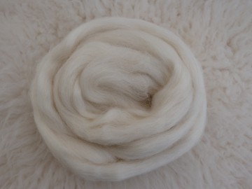 Natuurlijke witte IJslandse lontwol